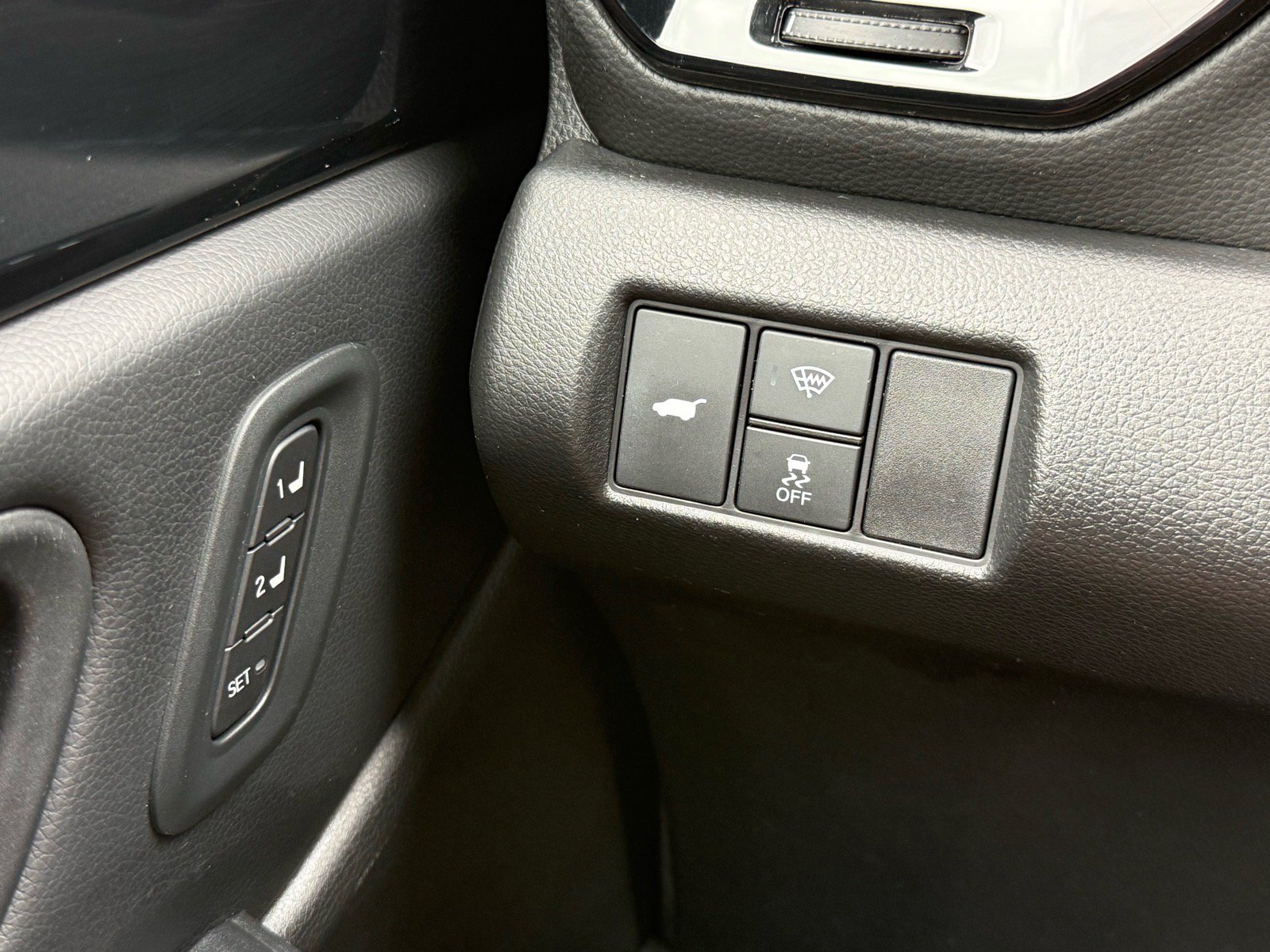 Certified 2023 Honda Pilot TrailSport image 18