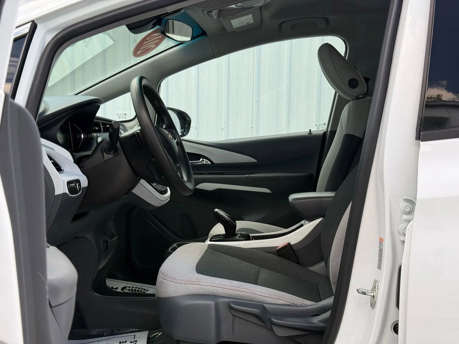 Used 2018 Chevrolet Bolt LT image 10