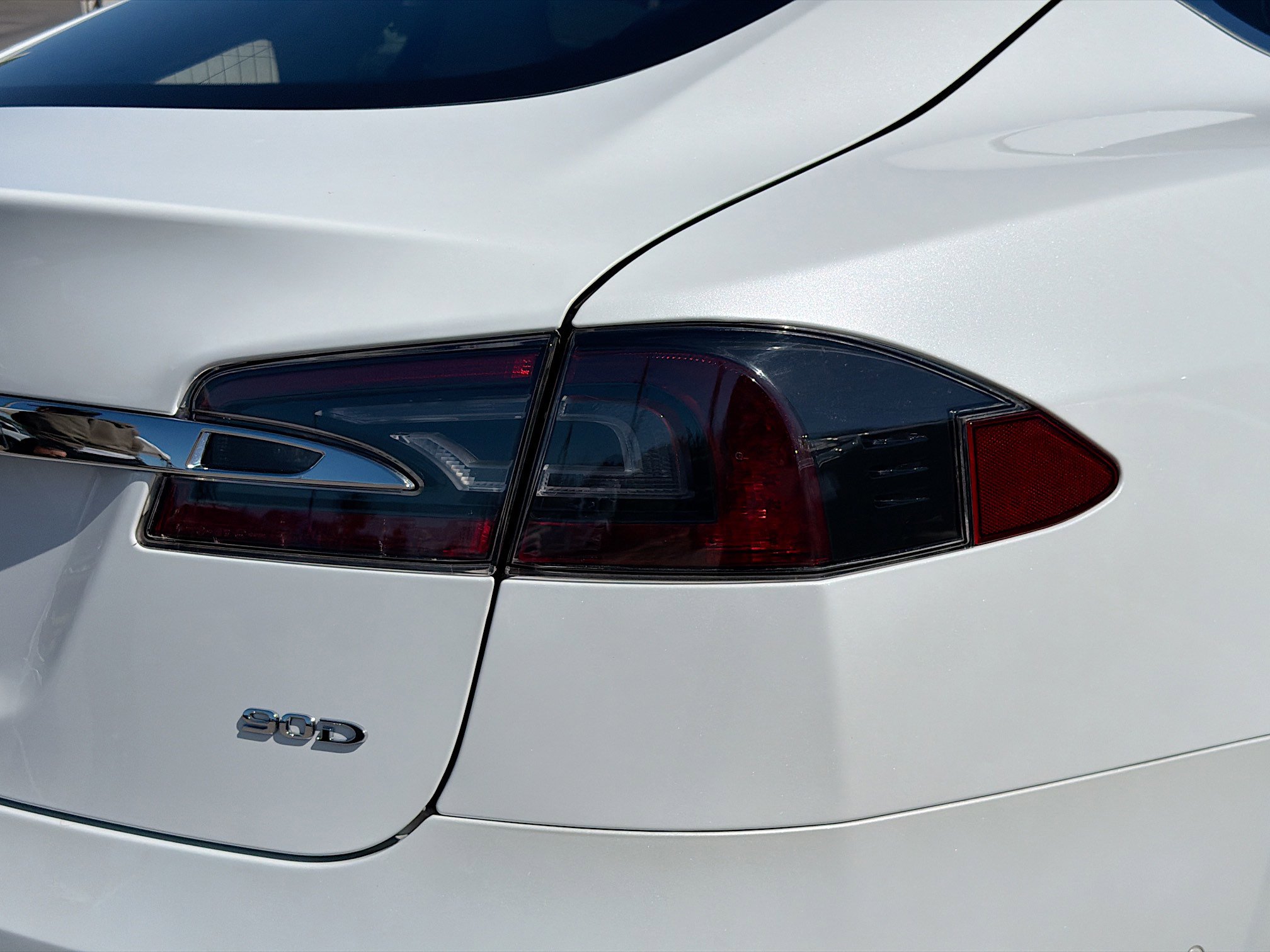 Used 2016 Tesla Model S 90D image 10