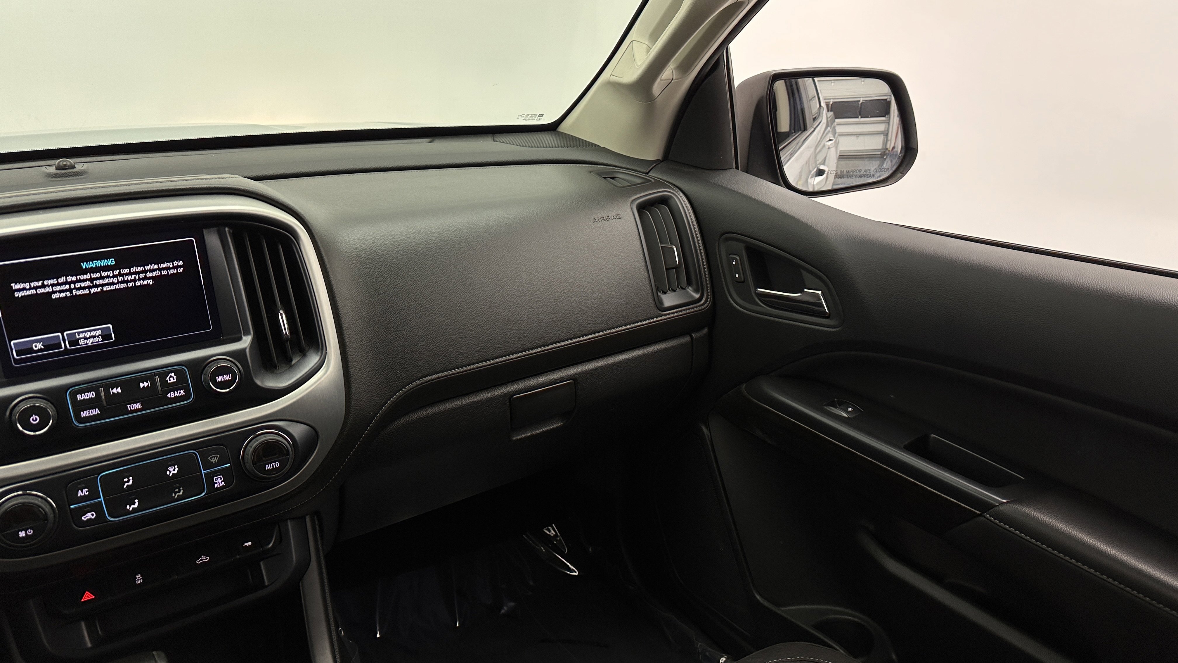 Used 2018 GMC Canyon SLE w/ SLE Convenience Package image 27