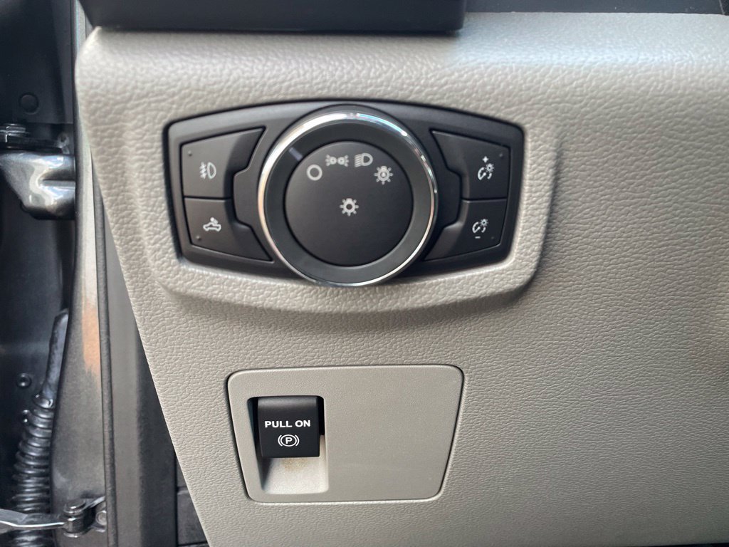 Used 2016 Ford F150 XL w/ Equipment Group 101A Mid AWD/4WD image 15