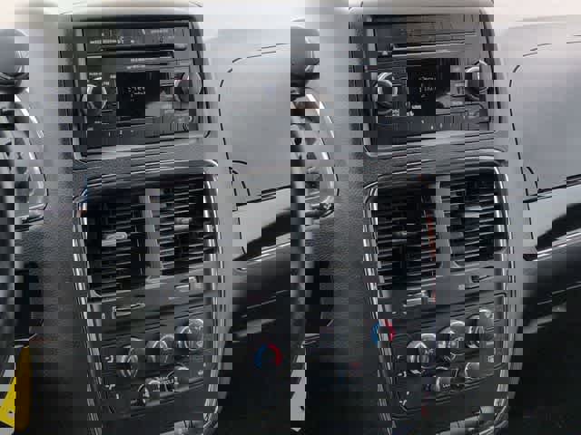 Used 2016 Dodge Grand Caravan SE image 26