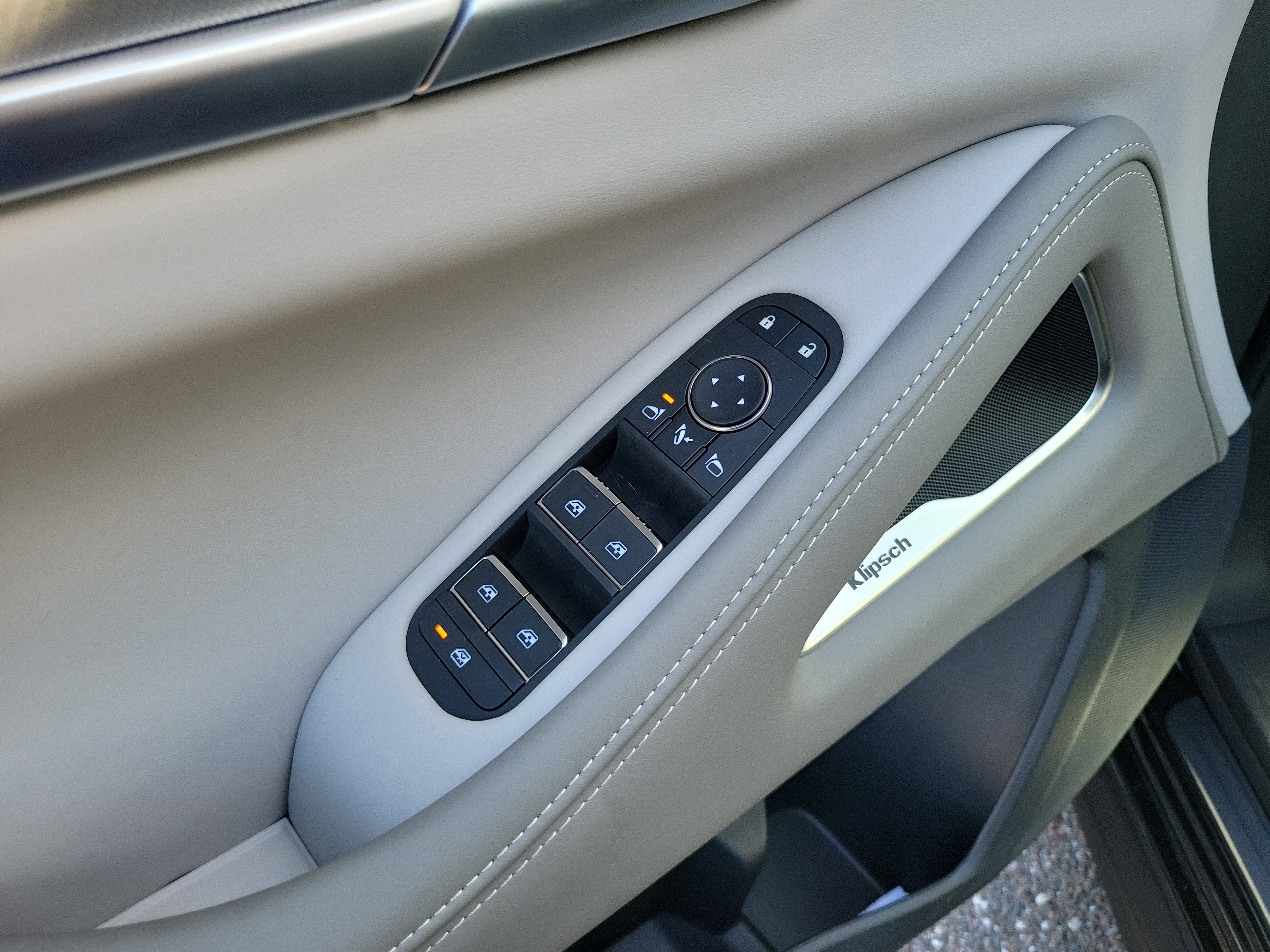 New 2026 INFINITI QX60 Luxe w/ Family Package image 16