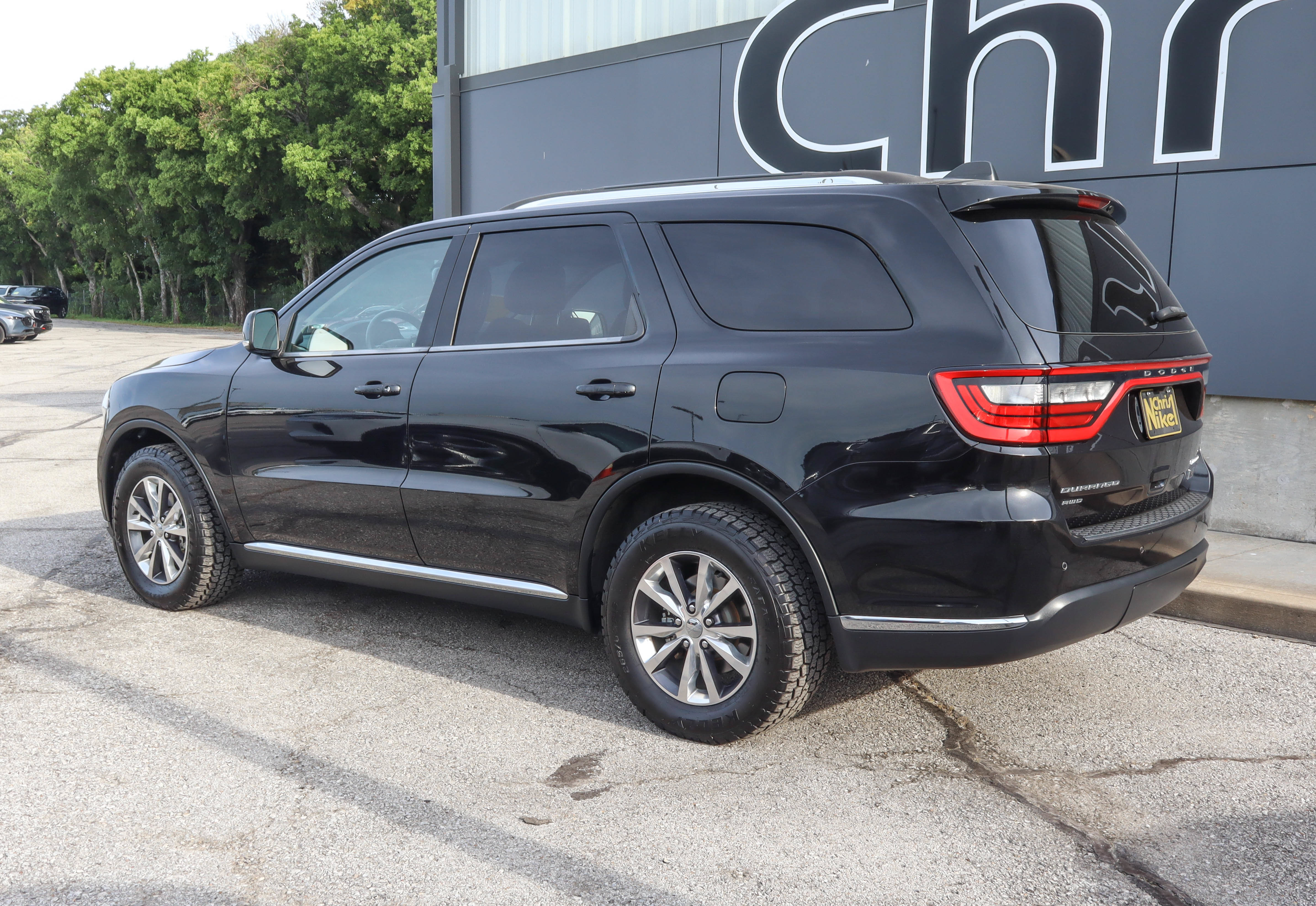 Used 2016 Dodge Durango Limited w/ Nav & Power Liftgate Group AWD/4WD image 6