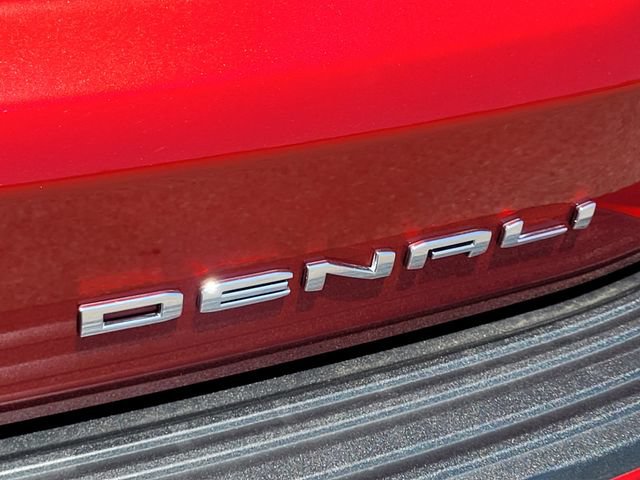 Used 2024 GMC Yukon XL Denali Ultimate AWD/4WD image 8