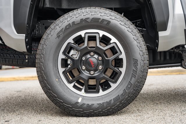 New 2025 Toyota Tacoma TRD Off-Road image 19