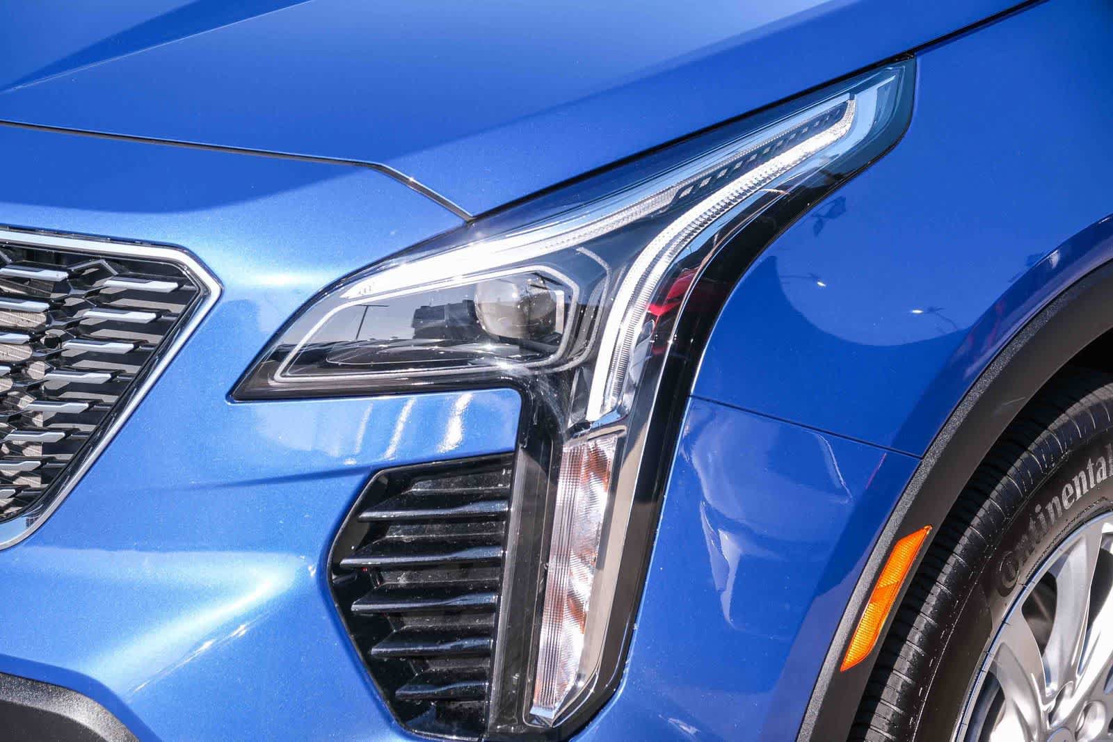 Used 2023 Cadillac XT4 Luxury w/ Driver Awareness Package FWD image 12