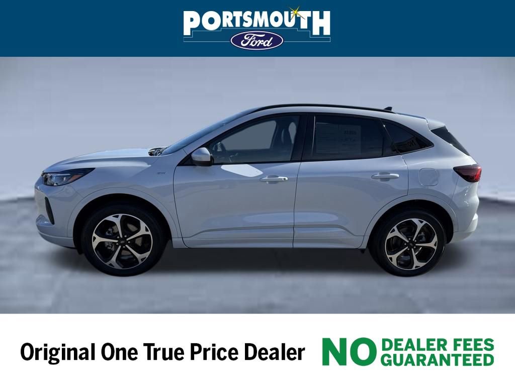 Used 2025 Ford Escape ST-Line Elite image 2