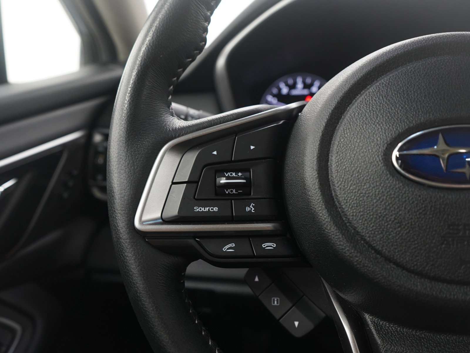 Used 2022 Subaru Legacy Limited AWD/4WD image 23