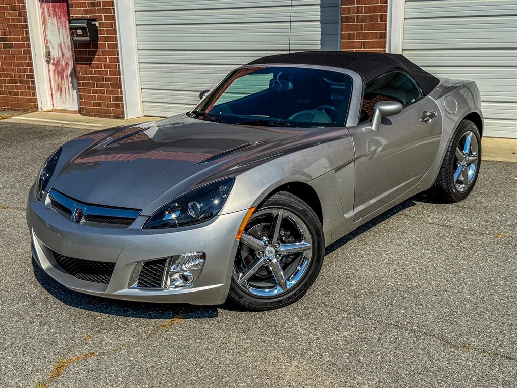 Used 2008 Saturn Sky Red Line image 3