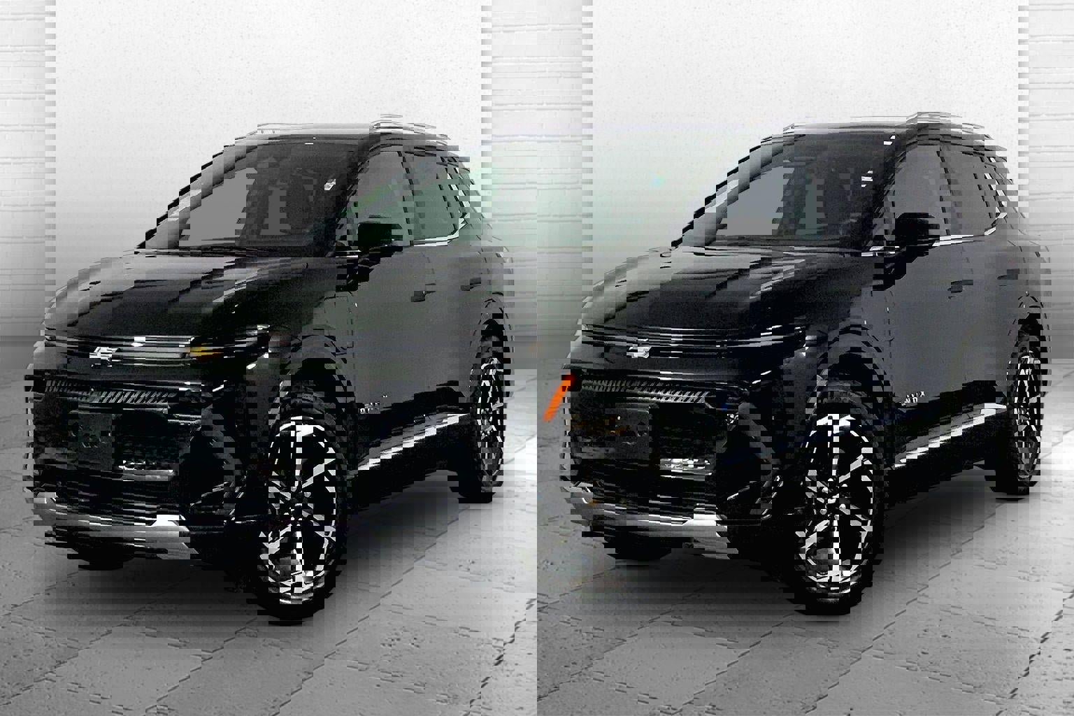 Used 2025 Chevrolet Equinox EV LT FWD image 12