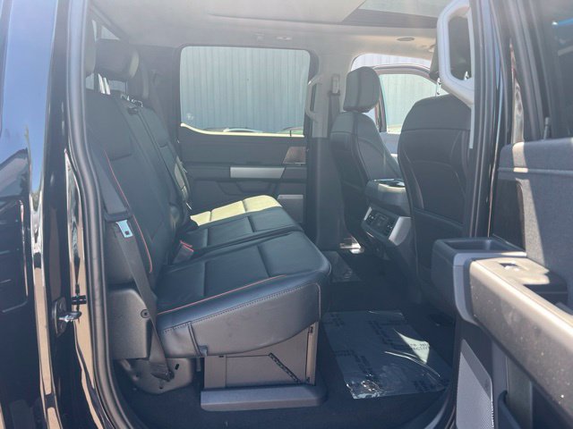 New 2026 Ford F250 Lariat w/ Tremor Off-Road Package AWD/4WD image 18