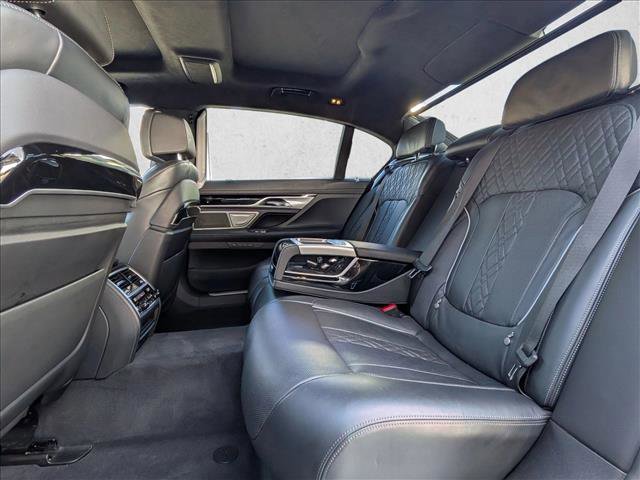 Used 2022 BMW M760i xDrive w/ Luxury Rear Seating Package image 17