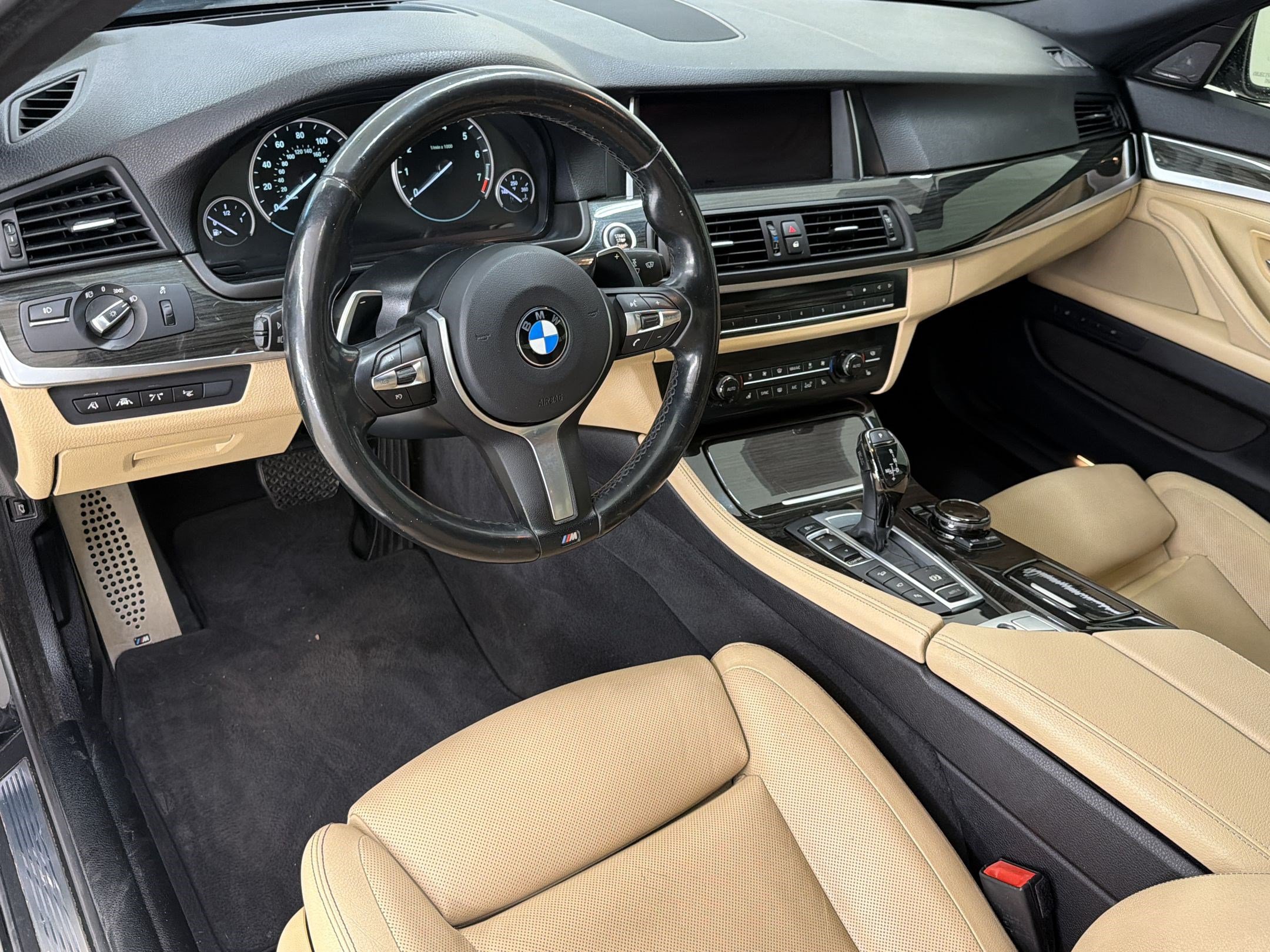 Used 2016 BMW 550i xDrive Sedan AWD/4WD image 4