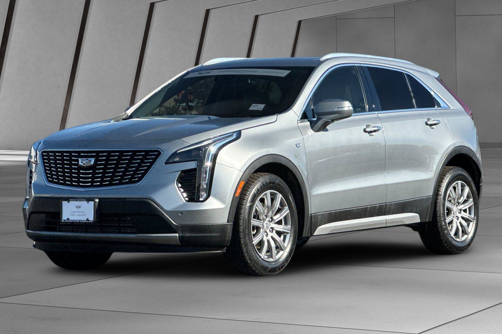 Certified 2023 Cadillac XT4 Premium Luxury image 8