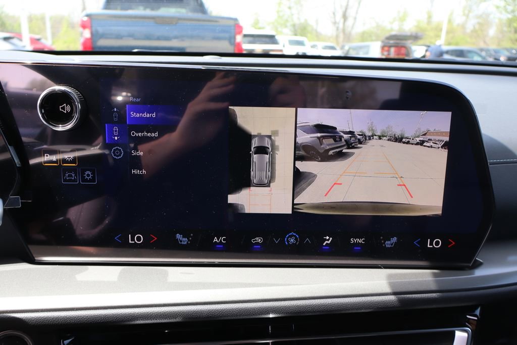 New 2026 Chevrolet Traverse LT AWD/4WD image 24