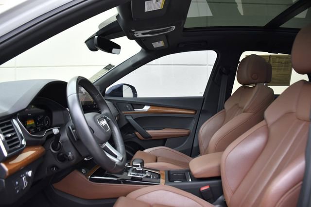 Used 2021 Audi Q5 e Prestige w/ Prestige Package image 19