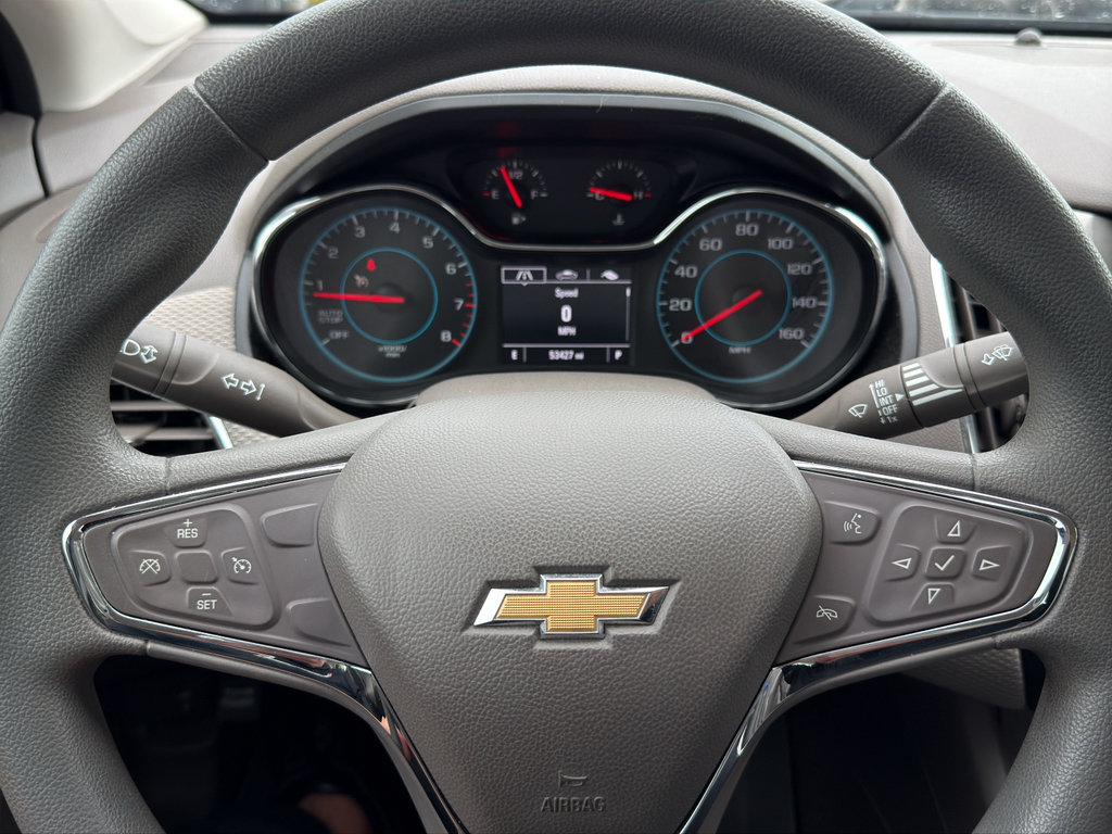 Used 2018 Chevrolet Cruze LT w/ Convenience Package FWD image 14
