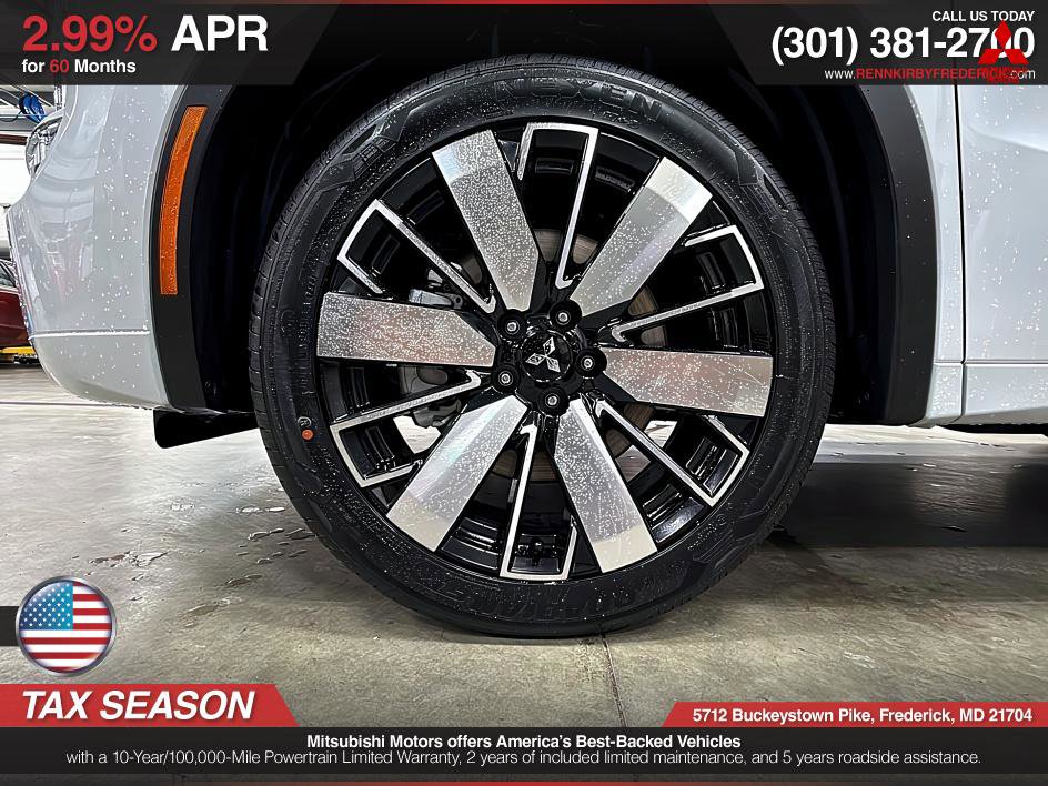 Used 2026 Mitsubishi Outlander SEL image 13