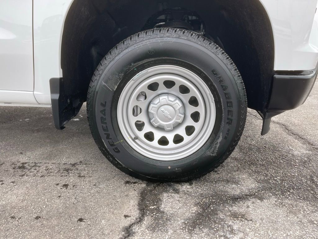 New 2026 Chevrolet Silverado 1500 W/T w/ Trailering Package image 23