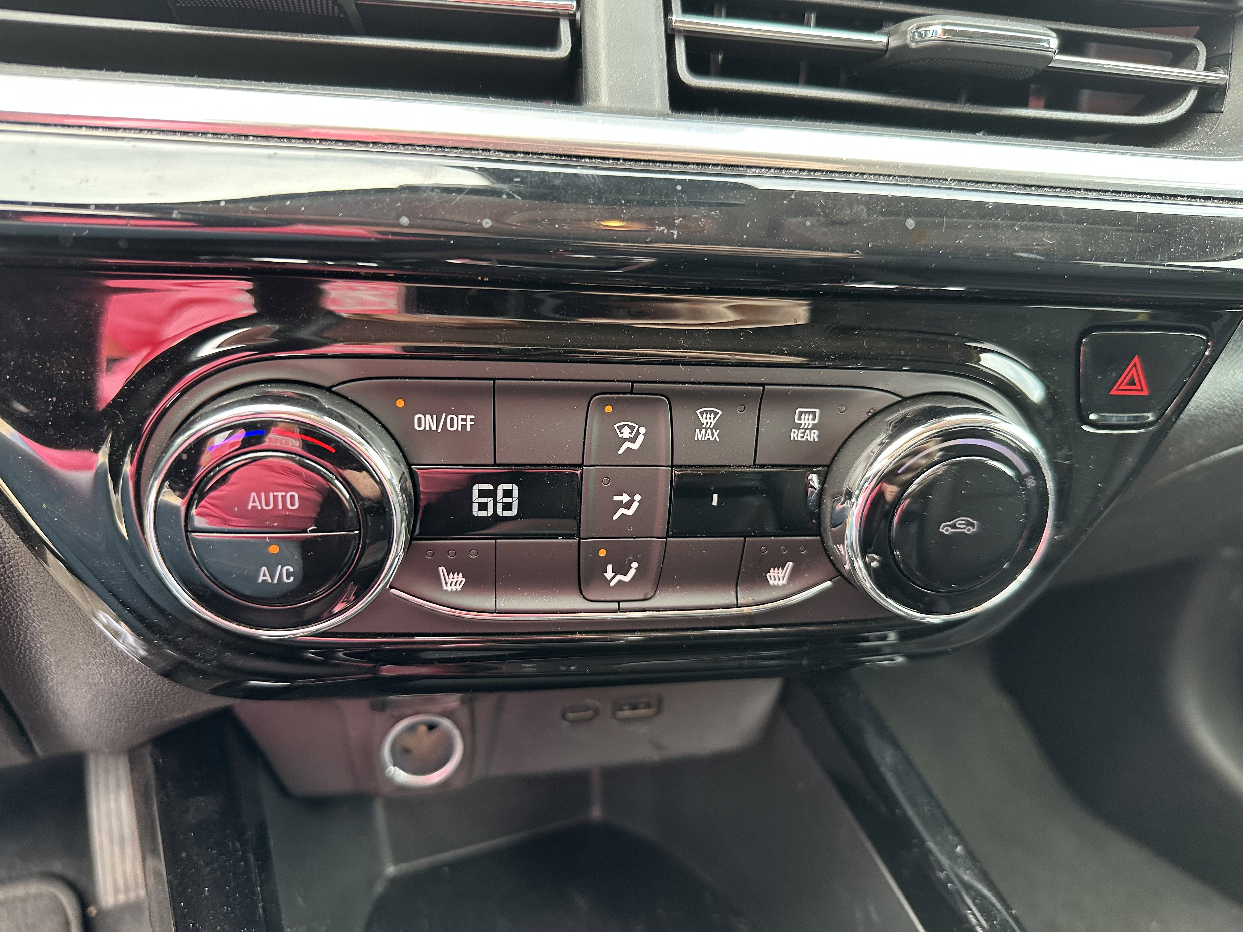 Used 2024 Chevrolet Trax ACTIV image 15