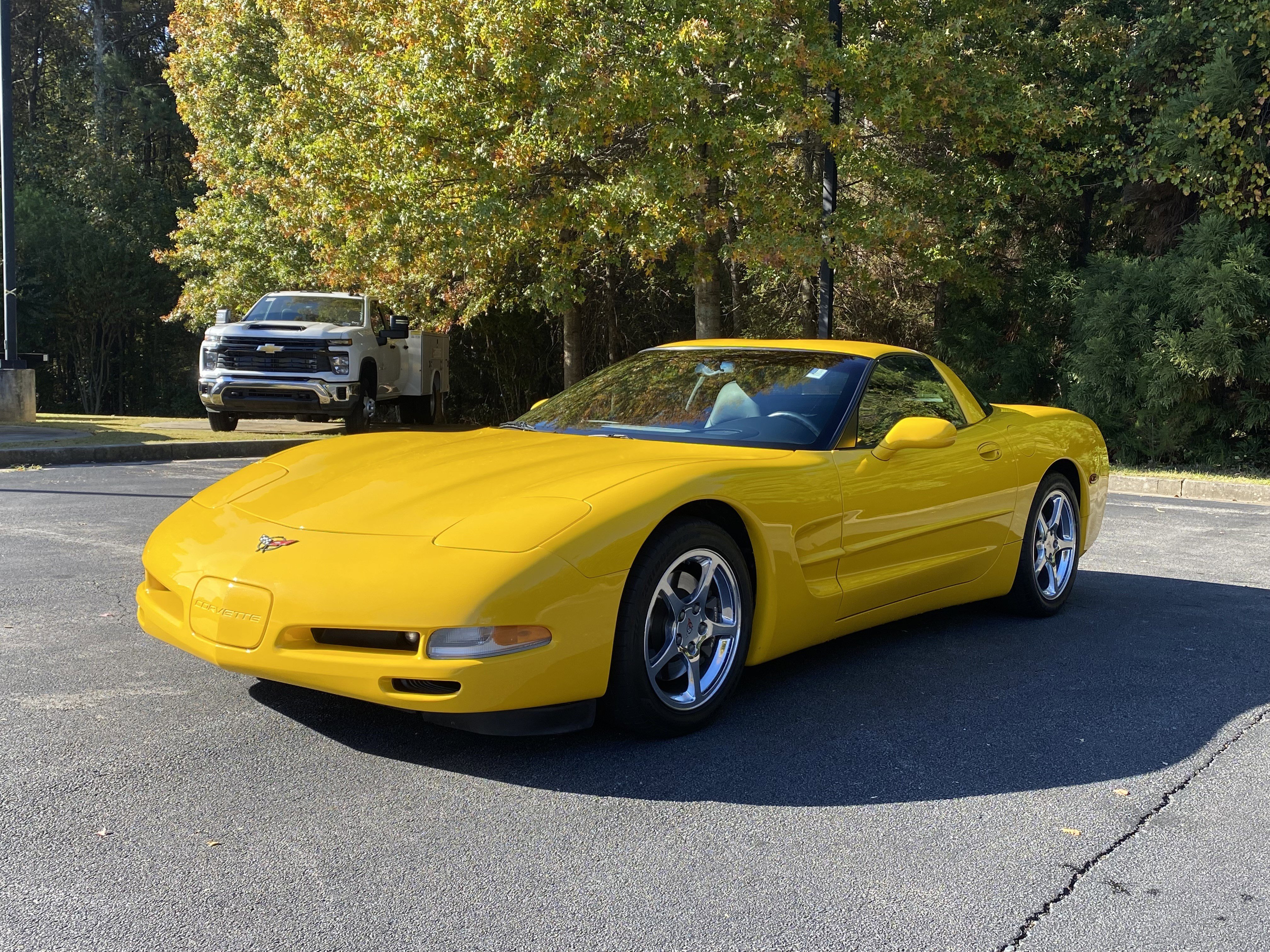 Used 2002 Chevrolet Corvette Coupe w/ Preferred Equipment Group2 image 5