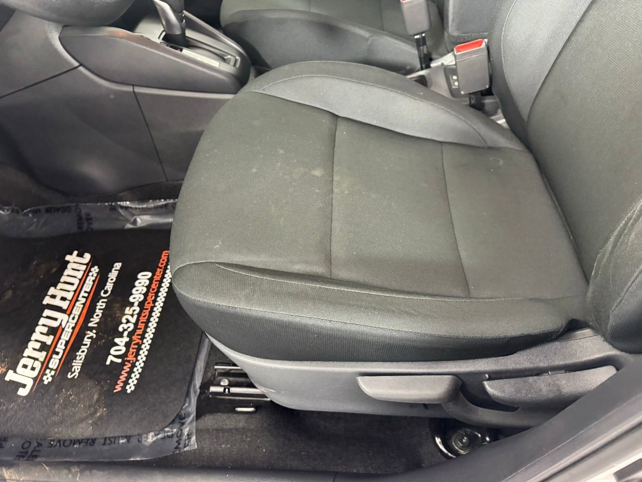 Used 2024 Nissan Kicks S image 11