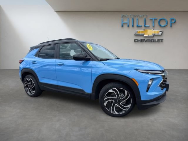 Used 2024 Chevrolet TrailBlazer RS FWD image 2