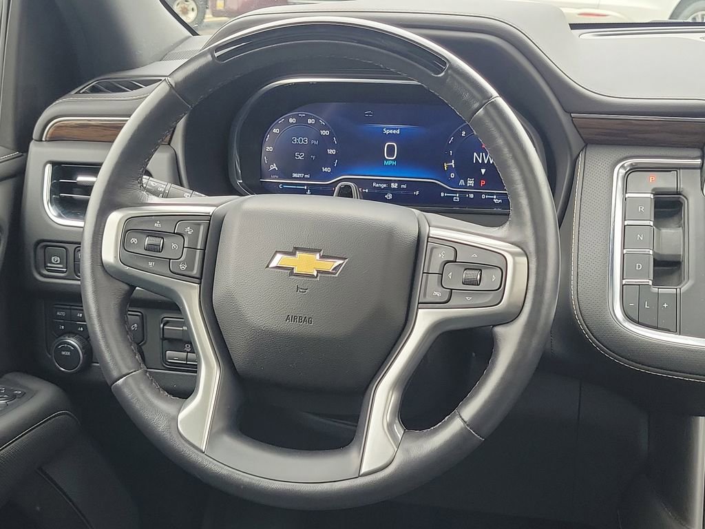 Used 2023 Chevrolet Tahoe Premier w/ Advanced Technology Package image 31