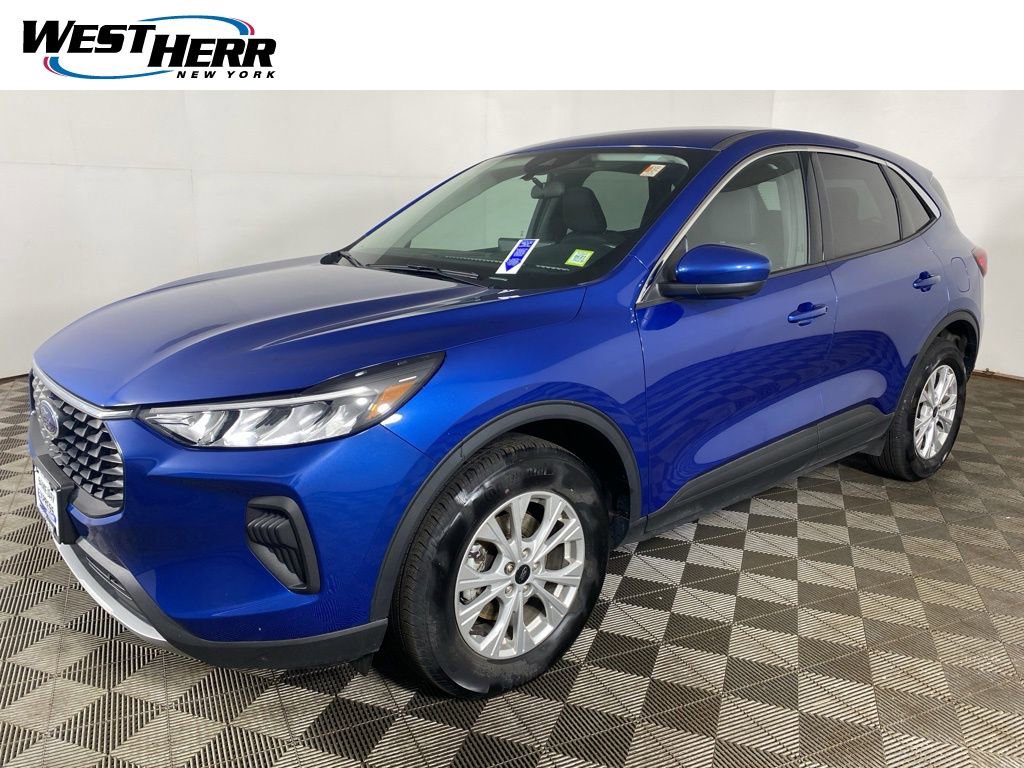 Used 2023 Ford Escape Active w/ Tech Pack #2 AWD/4WD image 23