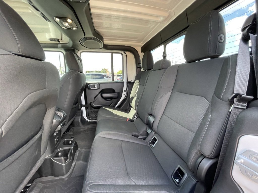 Used 2022 Jeep Gladiator Sport image 26