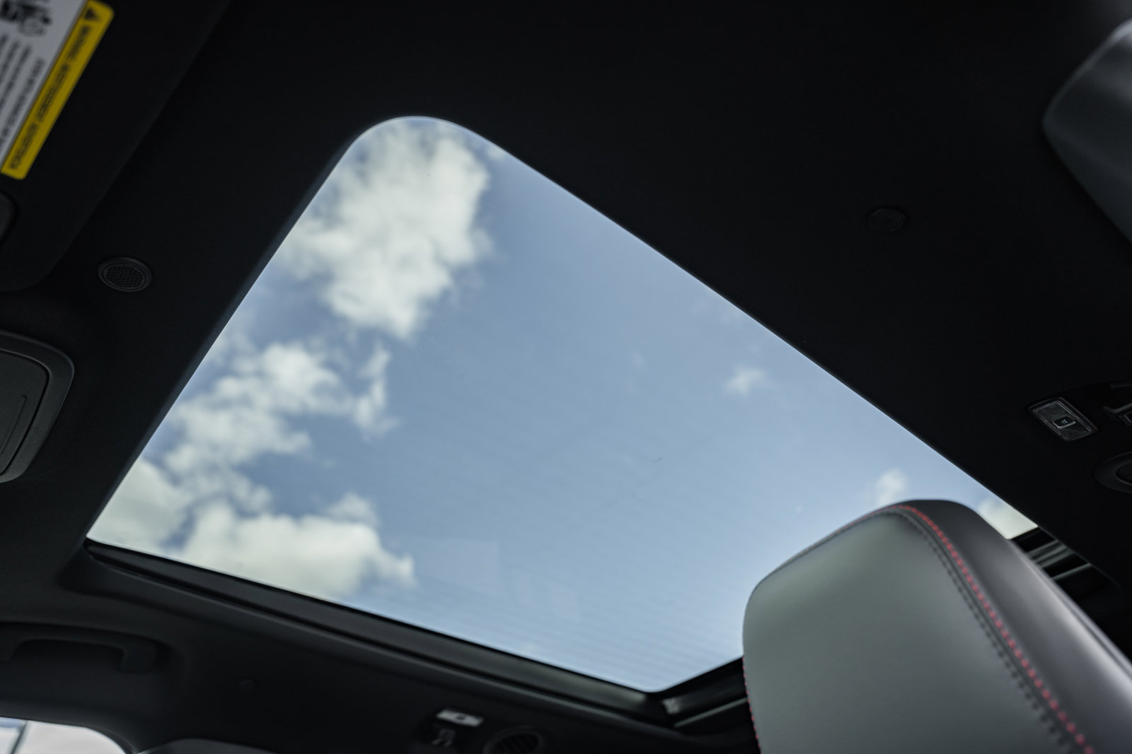 New 2026 Ford Explorer ST-Line w/ ST-Line Street Pack image 34