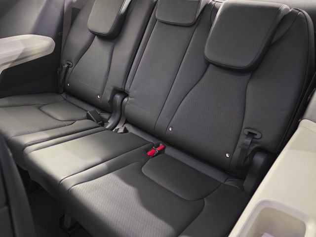 Used 2024 Kia Carnival SX Prestige FWD image 37