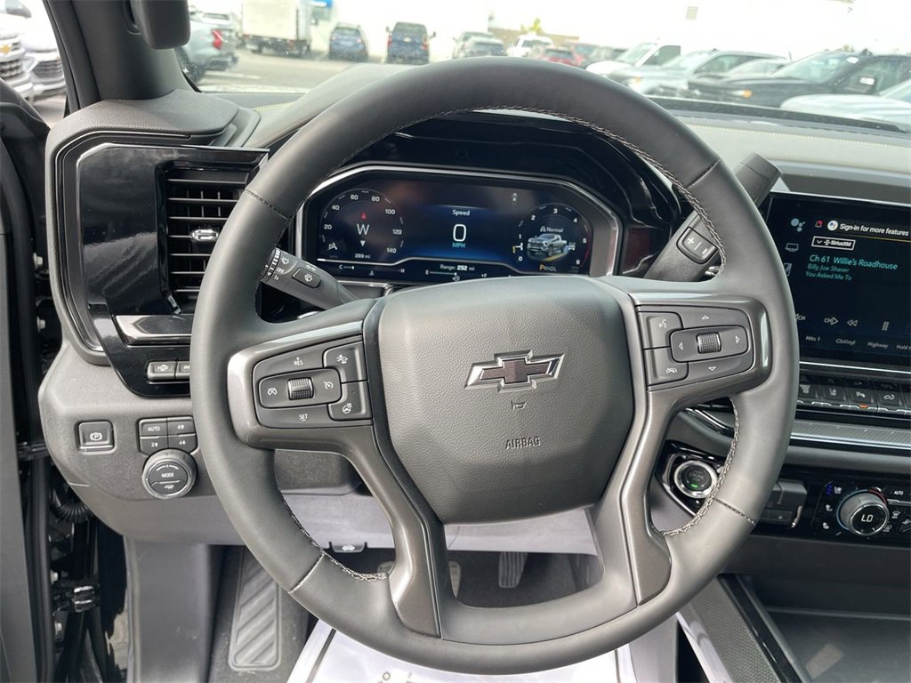 New 2025 Chevrolet Silverado 2500 ZR2 w/ Technology Package image 14