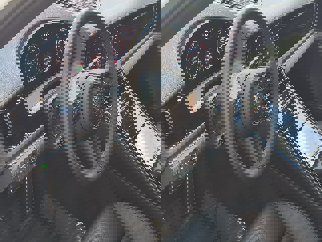 Used 2025 Porsche Panamera image 10