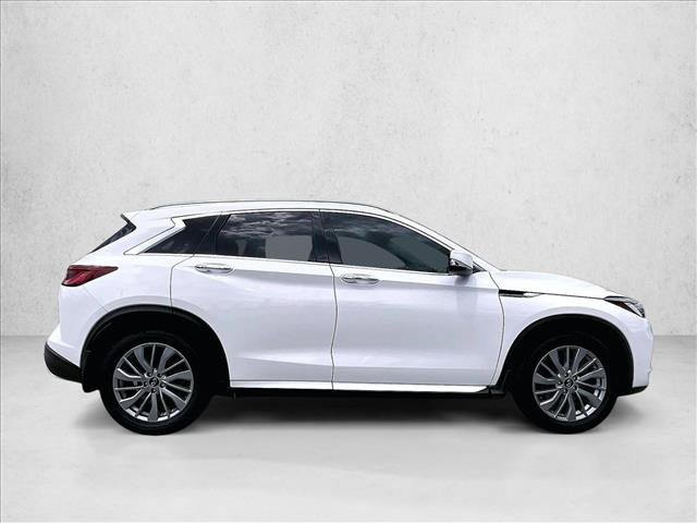 Used 2023 INFINITI QX50 Luxe FWD image 5
