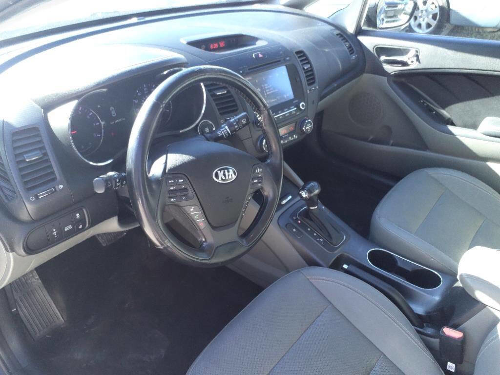 Used 2015 Kia Forte EX w/ EX Premium Package FWD image 13
