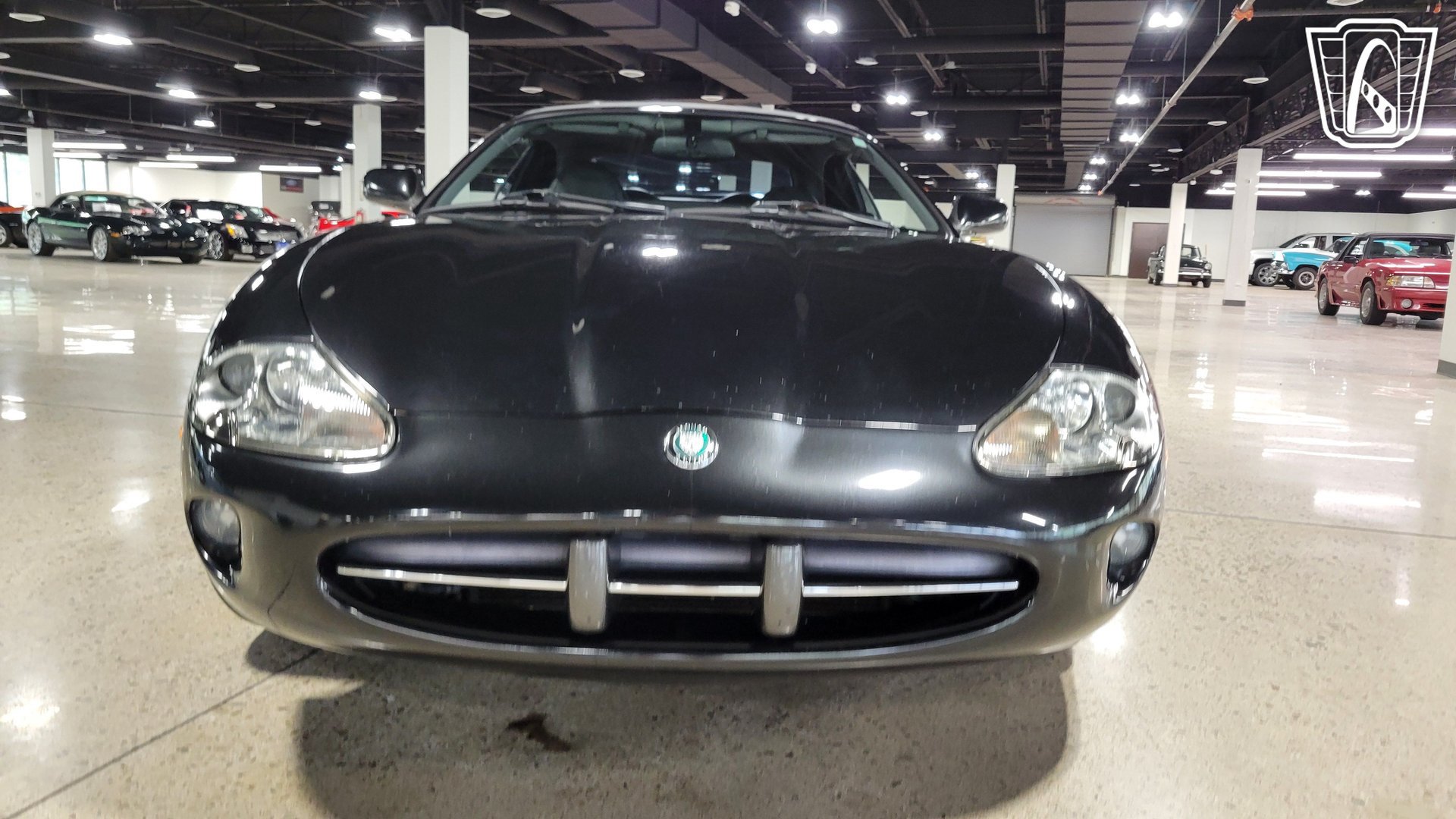 Used 2000 Jaguar XK8 Convertible RWD image 4