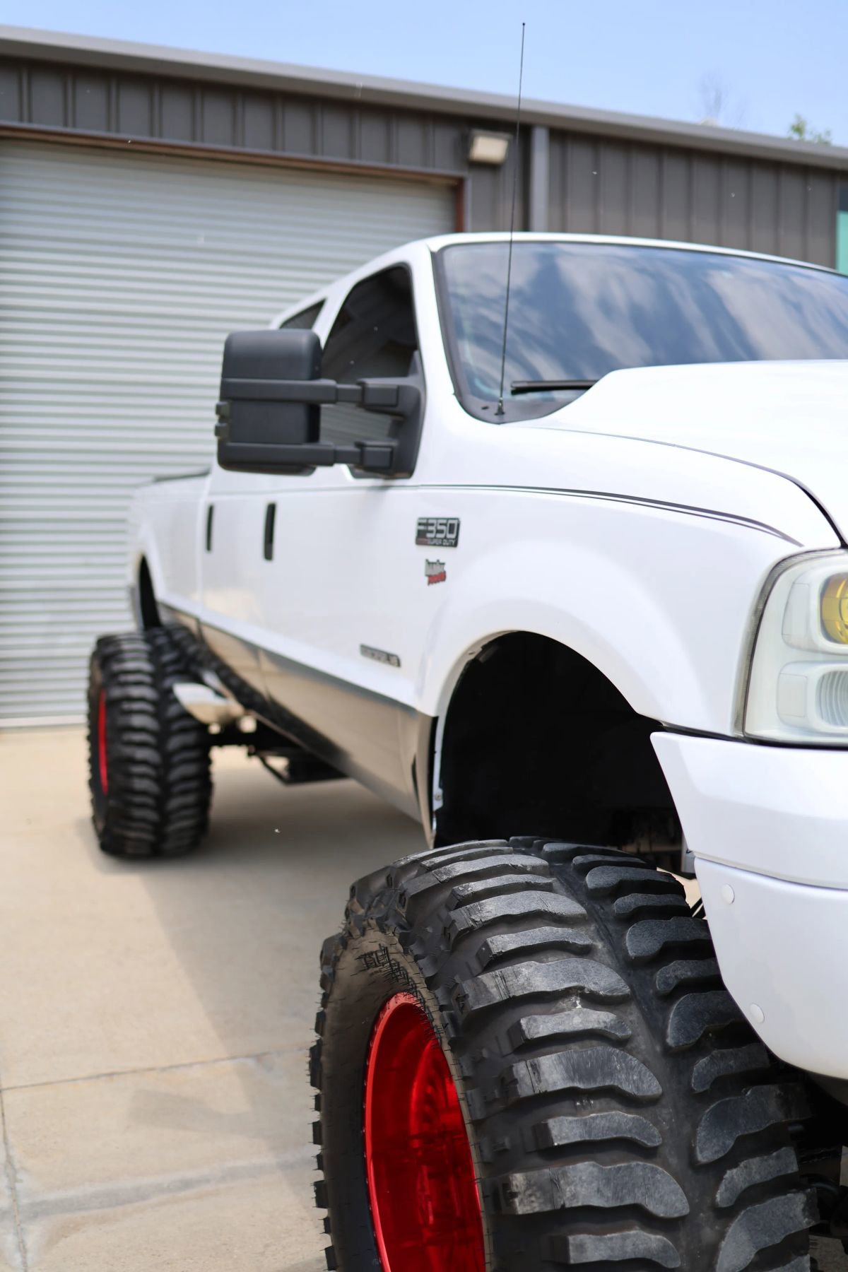 Used 2001 Ford F350 XLT image 11