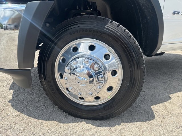 New 2025 RAM 4500 4x4 Crew Cab DRW image 15