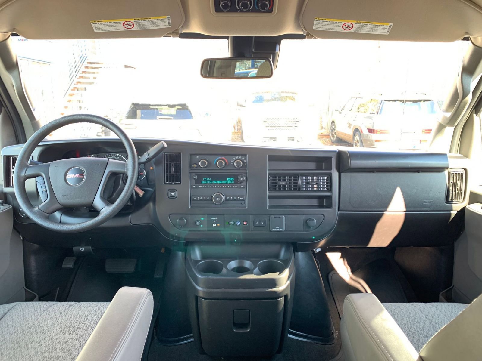 Used 2025 GMC Savana 3500 LT w/ LT Preferred Equipment Group image 32