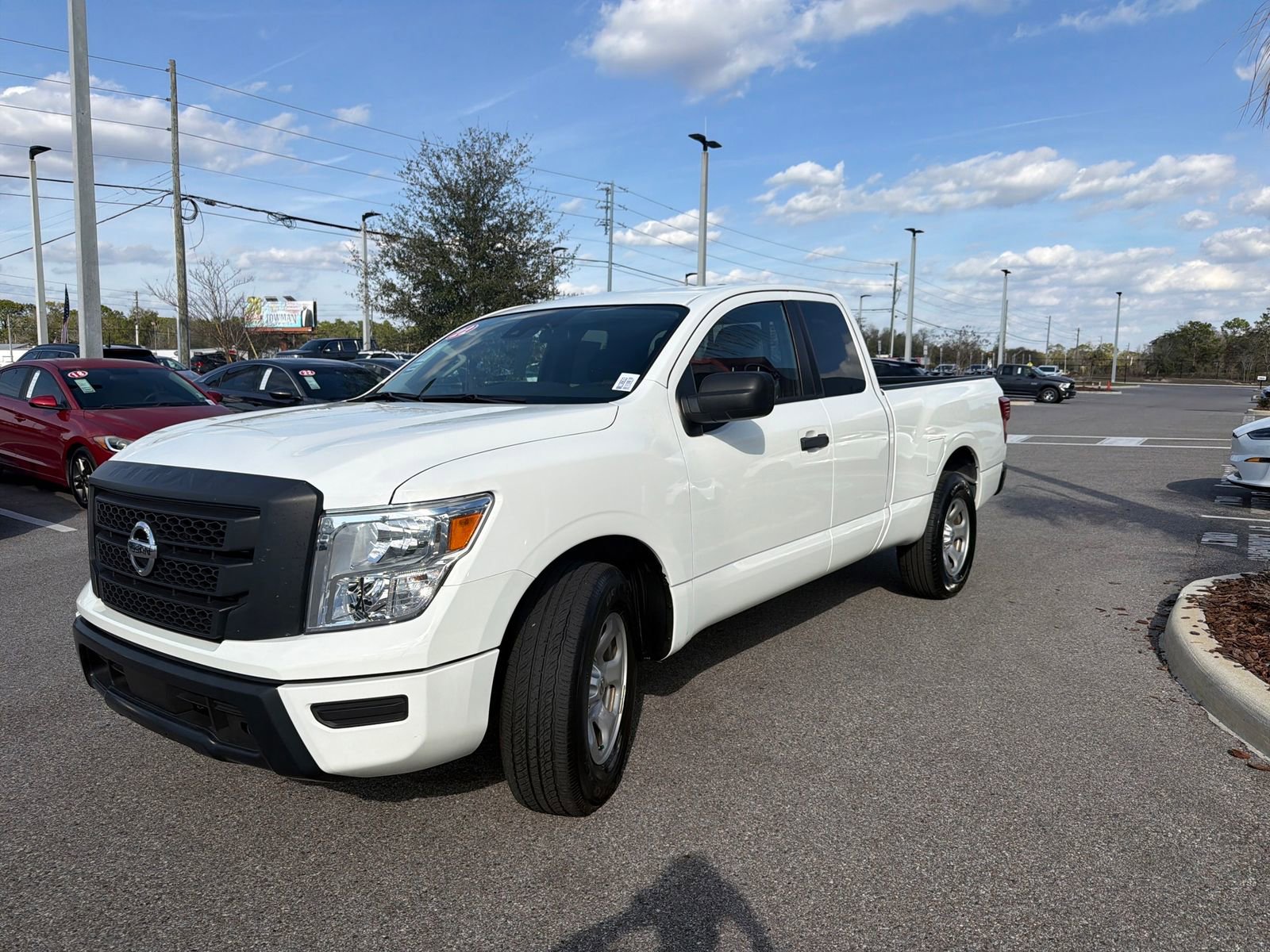 Used 2022 Nissan Titan S image 4