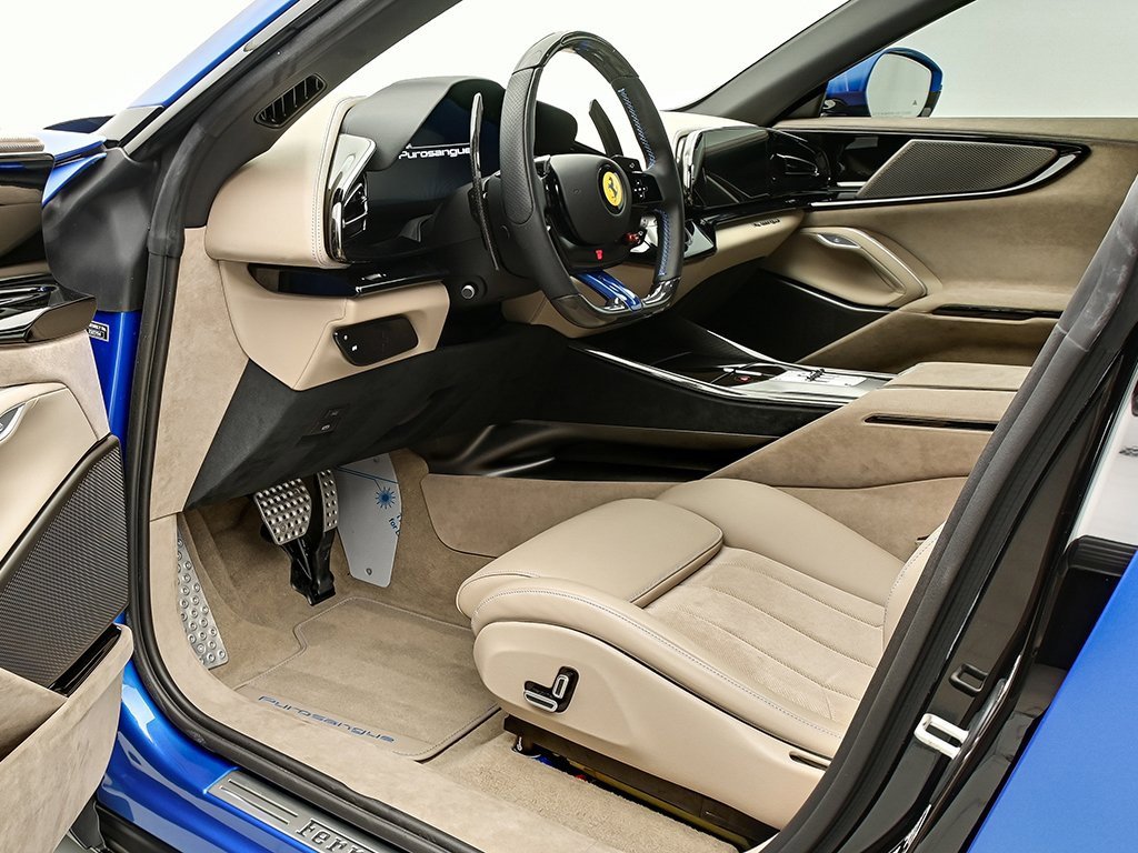 Certified 2024 Ferrari Purosangue Base image 9