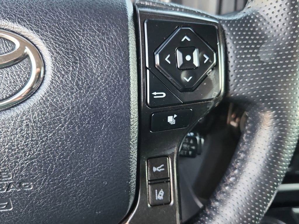 Used 2024 Toyota 4Runner TRD Off-Road Premium image 25