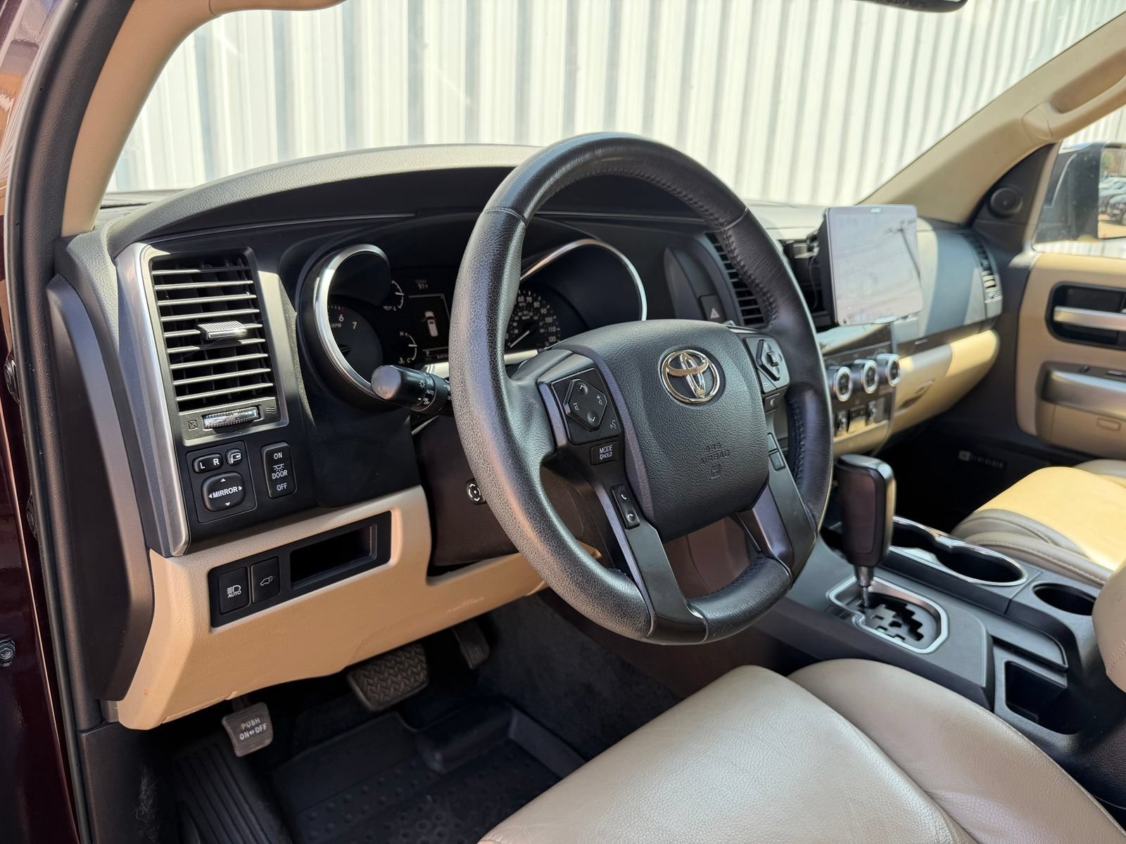 Used 2018 Toyota Sequoia Limited w/ Safety & Convenience Package RWD image 14