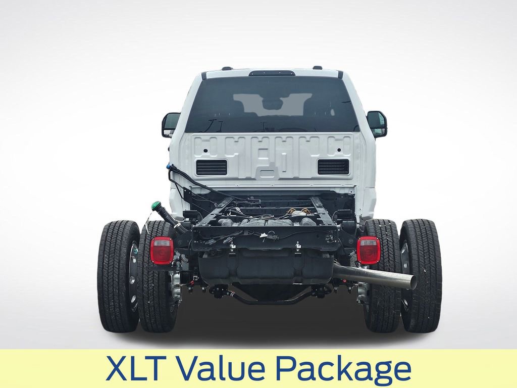 New 2025 Ford F450 XLT w/ XLT Value Package image 23