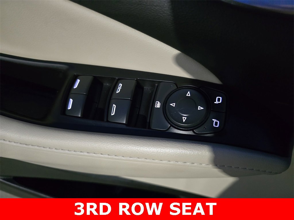 Used 2020 Buick Enclave Essence w/ Sport Touring Edition image 30