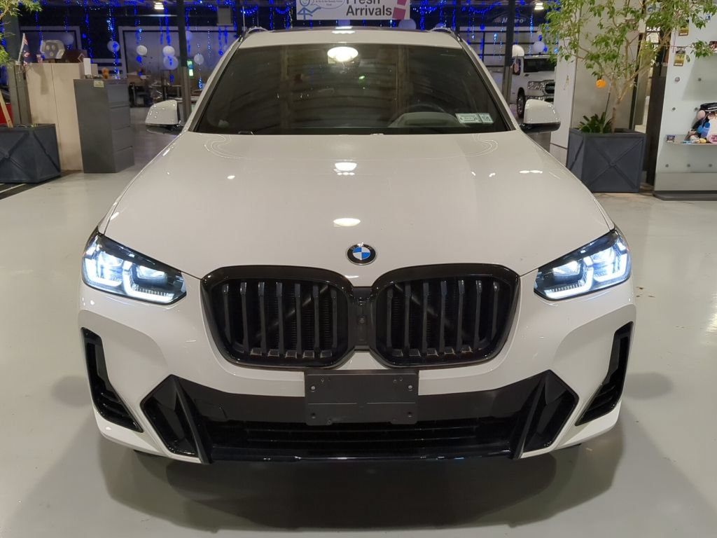 Used 2024 BMW X3 xDrive30i w/ Premium Package AWD/4WD image 2