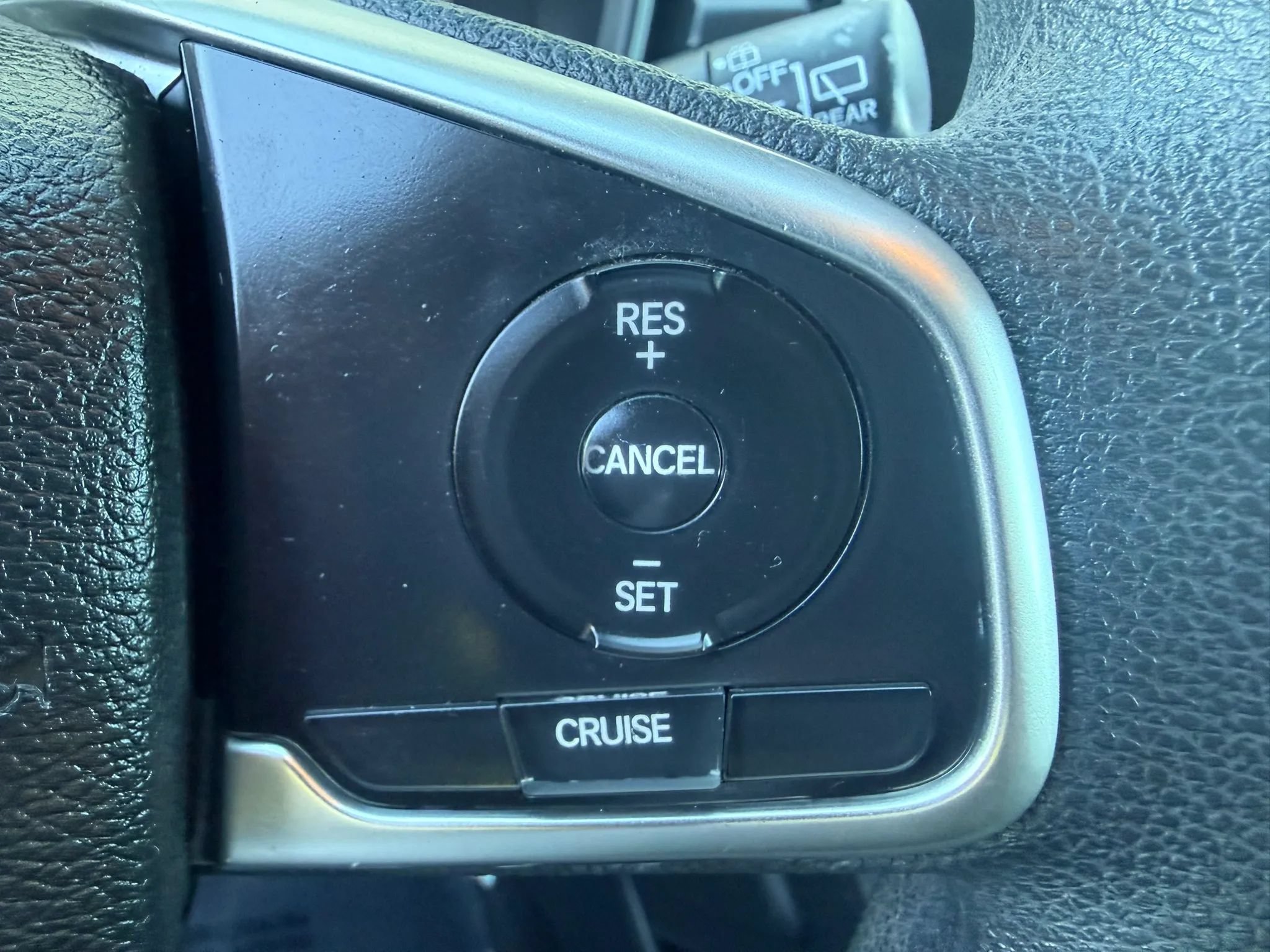 Used 2018 Honda CR-V LX image 32