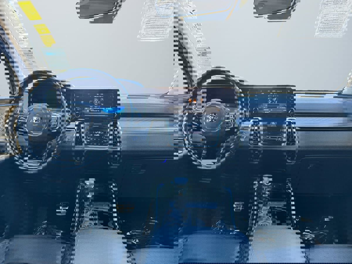 Used 2021 Kia Sorento SX image 10